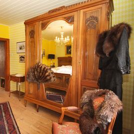 Schlafzimmer antik - Antik la Flair - Antike Möbel und Antiquitäten